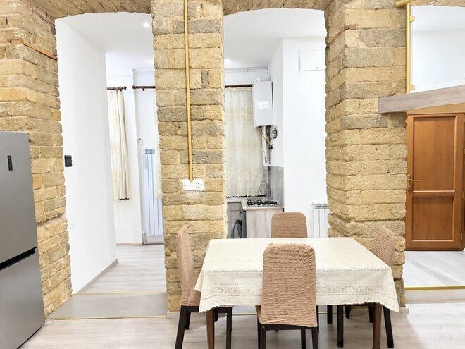 İcarəyə verilir 2 otaqlı köhnə tikili 60 m², Nizami m., photo 5 from 9