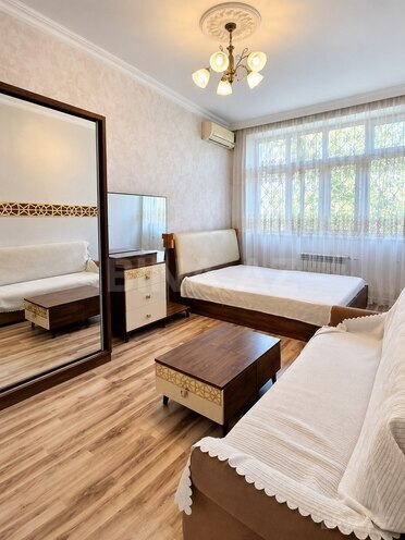 Satılır 1 otaqlı köhnə tikili 39 m², Qara Qarayev m., photo 1 from 10