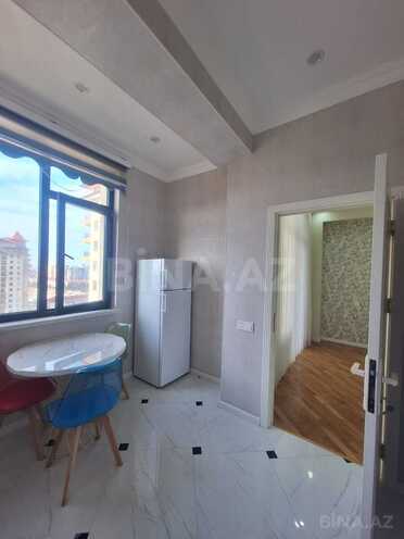 Сдается 2-комн. новостройка 80 м², м. Кара Караев, photo 6 from 9