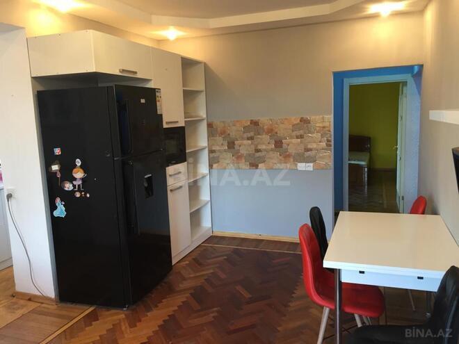 Продается 3-комн. вторичка 60 м², м. Халглар Достлугу, photo 6 from 19