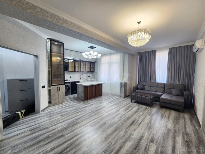Сдаётся 3-комн. новостройка 90 м², м. 20 января, photo 1 from 17