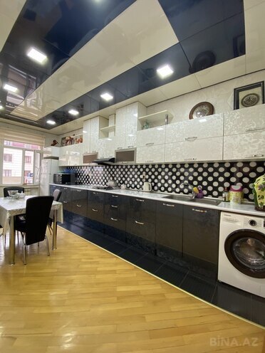 Продаётся 3-комн. новостройка 130 м², м. Ази Асланов, photo 1 from 19