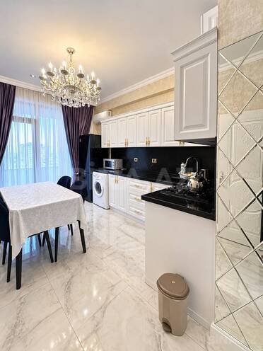 Сдаётся 2-комн. новостройка 110 м², м. 8 ноября, photo 1 from 9