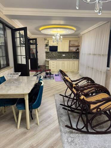 Satılır 4 otaqlı köhnə tikili 160 m², Yeni Yasamal q., photo 10 from 18
