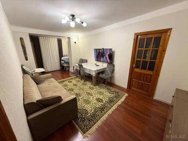 Продается 2-комн. вторичка 57 м², м. Элмляр Академиясы, photo 4 from 13