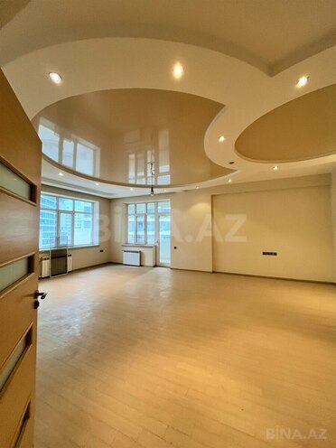 Продаётся 4-комн. новостройка 200 м², м. 8 ноября, photo 4 from 14