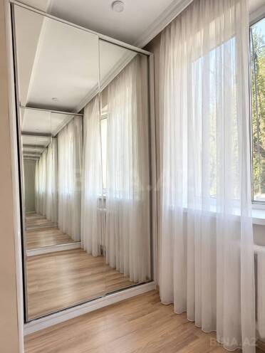 Satılır 3 otaqlı köhnə tikili 85 m², Xalqlar Dostluğu m., photo 11 from 17