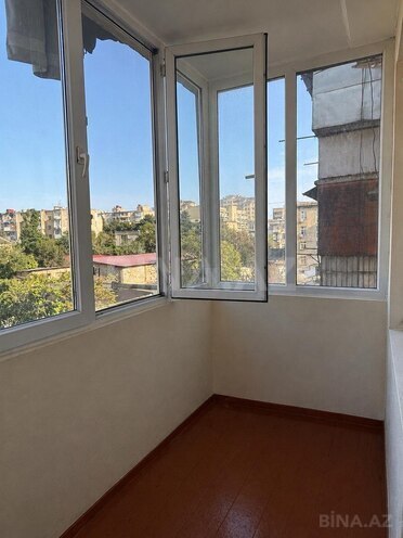 Satılır 3 otaqlı köhnə tikili 70 m², Bakıxanov q., photo 12 from 20