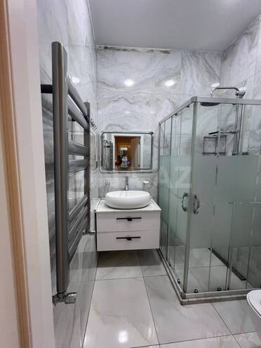 Сдаётся 2-комн. новостройка 68 м², м. Низами, photo 18 from 20
