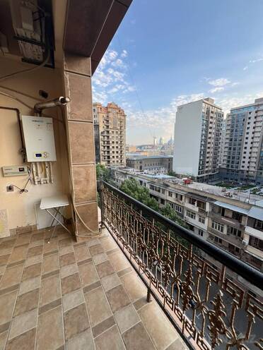 Сдаётся 2-комн. новостройка 68 м², м. Низами, photo 15 from 20