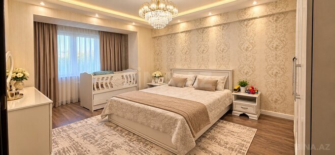 Satılır 3 otaqlı köhnə tikili 95 m², Qara Qarayev m., photo 1 from 12