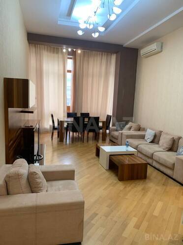 Сдаётся 3-комн. новостройка 160 м², м. Сахил, photo 1 from 32