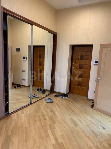 Сдаётся 3-комн. новостройка 160 м², м. Сахил, photo 12 from 32