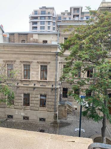 Сдаётся 3-комн. новостройка 160 м², м. Сахил, photo 18 from 32