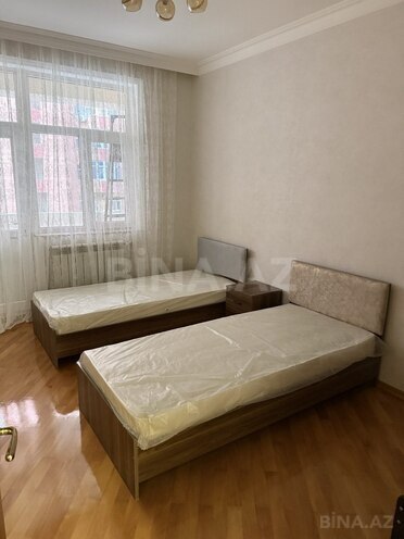 Сдаётся 3-комн. новостройка 130 м², м. Иншаатчылар, photo 5 from 9
