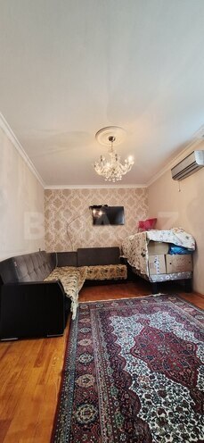 Продается 2-комн. вторичка 70 м², photo 1 from 21