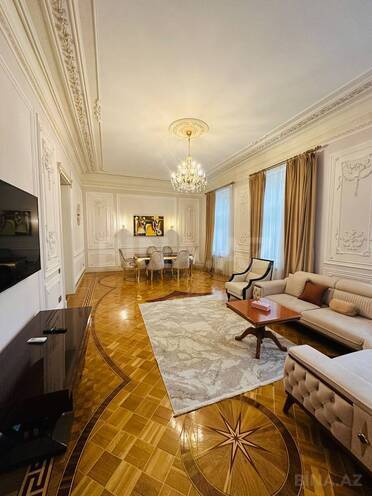 İcarəyə verilir 4 otaqlı köhnə tikili 150 m², Nizami m., photo 4 from 26