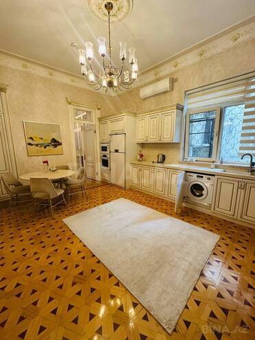 İcarəyə verilir 4 otaqlı köhnə tikili 150 m², Nizami m., photo 7 from 26