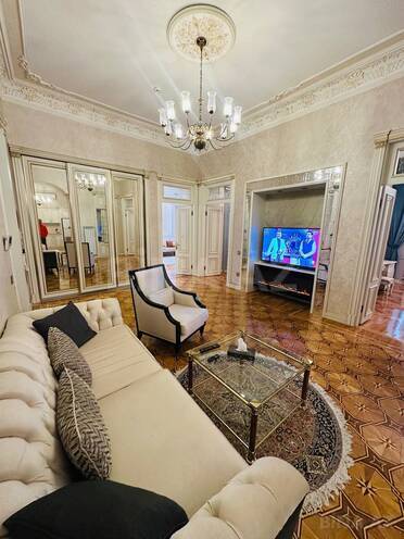 İcarəyə verilir 4 otaqlı köhnə tikili 150 m², Nizami m., photo 23 from 26