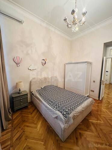 İcarəyə verilir 4 otaqlı köhnə tikili 150 m², Nizami m., photo 12 from 26