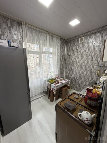 Satılır 2 otaqlı köhnə tikili 65 m², İnşaatçılar m., photo 7 from 16