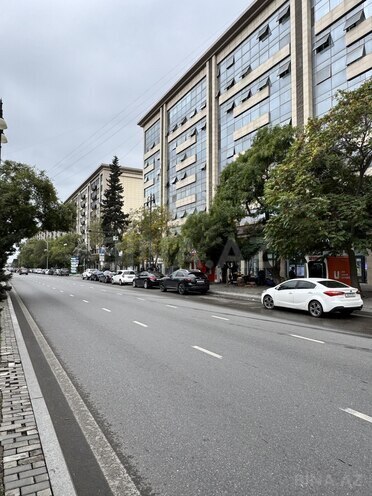 Satılır 3 otaqlı köhnə tikili 90 m², Nərimanov r., photo 3 from 20