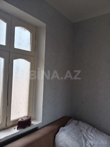 Продаётся 2-комн. вторичка 40 м², м. Ази Асланов, photo 4 from 9