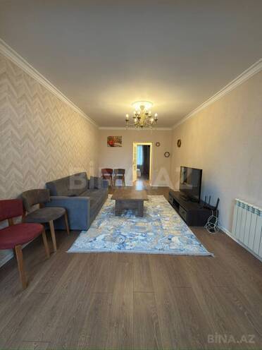 Сдается 2-комн. вторичка 60 м², м. Ичеришехер, photo 1 from 11