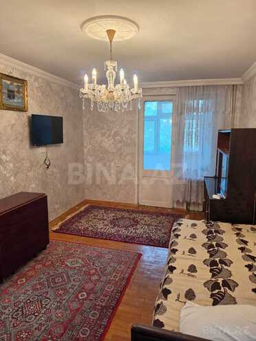 Продается 1-комн. вторичка 35 м², м. Нефтчиляр, photo 3 from 10