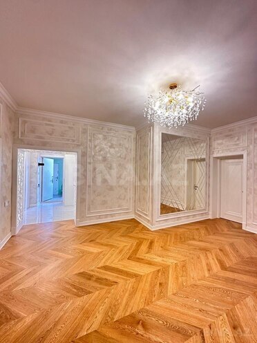 Продаётся 5-комн. вторичка 130 м², м. Ичеришехер, photo 6 from 16