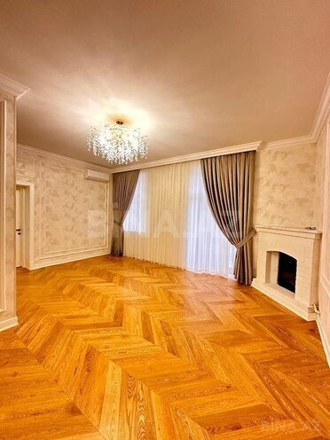 Продаётся 5-комн. вторичка 130 м², м. Ичеришехер, photo 3 from 16