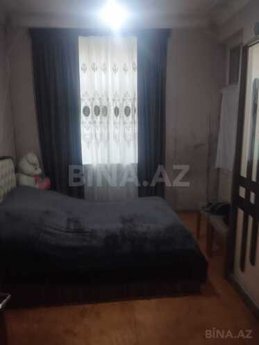 Продается 3-комн. вторичка 70 м², photo 1 from 12