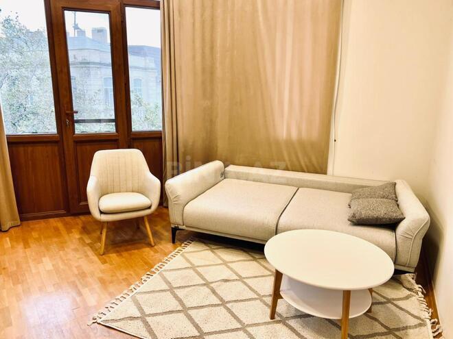 İcarəyə verilir 2 otaqlı köhnə tikili 56 m², Sahil m., photo 6 from 26