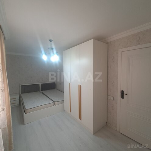 Продаётся 2-комн. вторичка 65 м², м. Нефтчиляр, photo 9 from 16