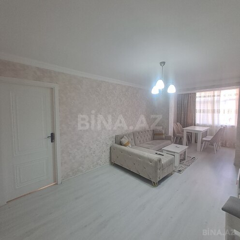 Продаётся 2-комн. вторичка 65 м², м. Нефтчиляр, photo 1 from 16