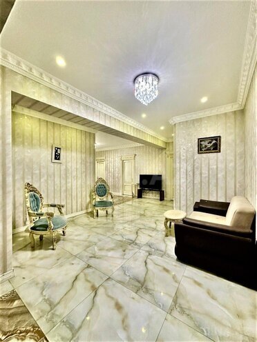 Satılır 4 otaqlı köhnə tikili 235 m², Nərimanov r., photo 12 from 20