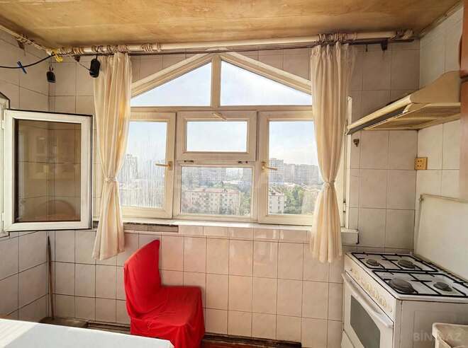 Продаётся 3-комн. вторичка 65 м², м. Нефтчиляр, photo 10 from 15