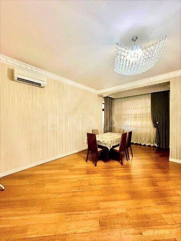 Satılır 4 otaqlı köhnə tikili 235 m², Nərimanov r., photo 4 from 20