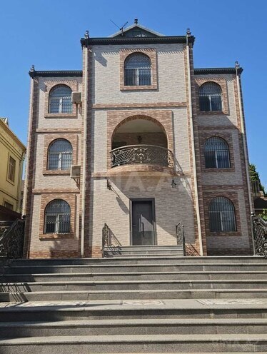 Satılır 8 otaqlı həyət evi/bağ evi 400 m², Biləcəri q., photo 1 from 23