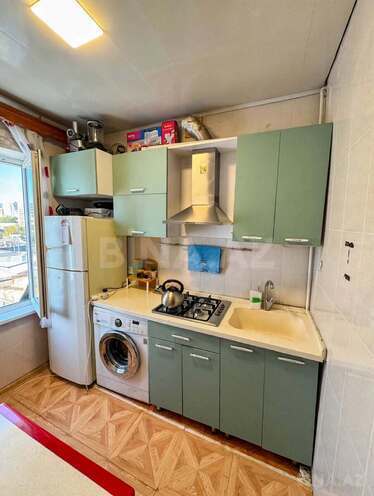 Продаётся 3-комн. вторичка 75 м², м. Нефтчиляр, photo 11 from 17