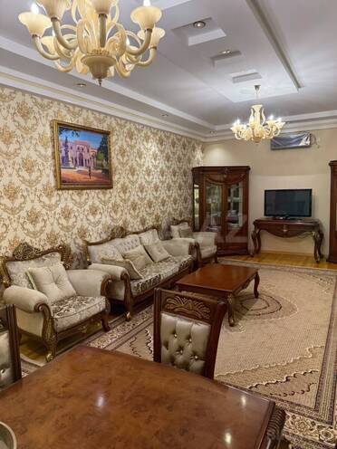 Satılır 6 otaqlı həyət evi/bağ evi 390 m², Novxanı q., photo 8 from 29
