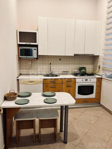 Сдается 2-комн. вторичка 56 м², м. Сахил, photo 21 from 28