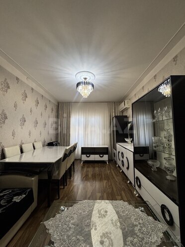 Satılır 4 otaqlı köhnə tikili 110 m², İnşaatçılar m., photo 3 from 17