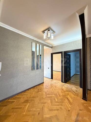 Satılır 4 otaqlı köhnə tikili 90 m², Bakıxanov q., photo 16 from 19