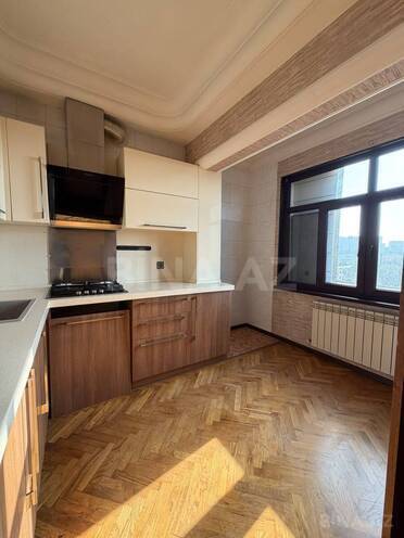 Satılır 4 otaqlı köhnə tikili 90 m², Bakıxanov q., photo 10 from 19