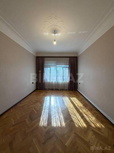 Satılır 4 otaqlı köhnə tikili 90 m², Bakıxanov q., photo 14 from 19