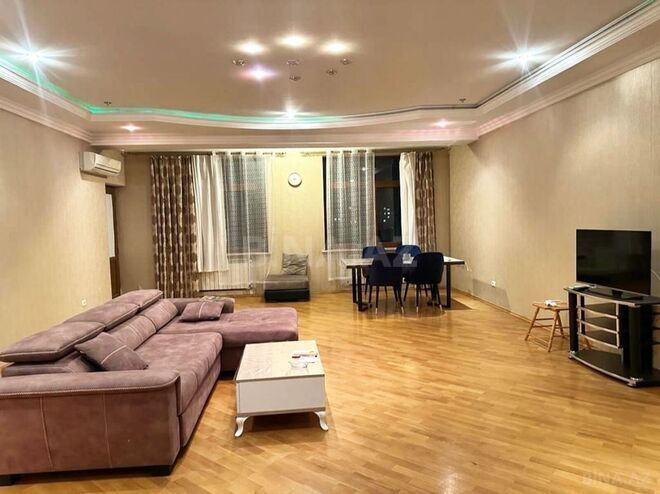 Сдаётся 3-комн. новостройка 150 м², м. 28 мая, photo 1 from 13