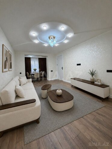 Продаётся 3-комн. вторичка 65 м², м. Элмляр Академиясы, photo 1 from 11