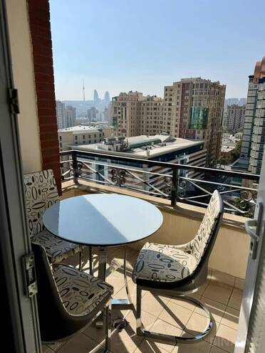 Сдается 3-комн. новостройка 125 м², м. 28 мая, photo 18 from 19