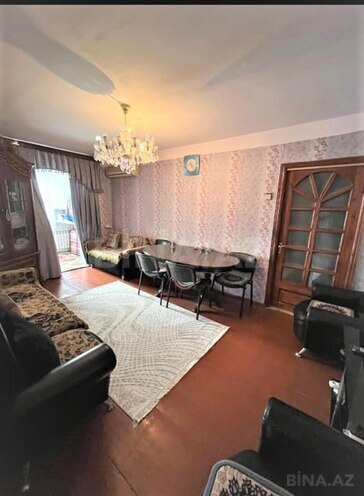 Продается 2-комн. вторичка 45 м², м. Нефтчиляр, photo 1 from 12